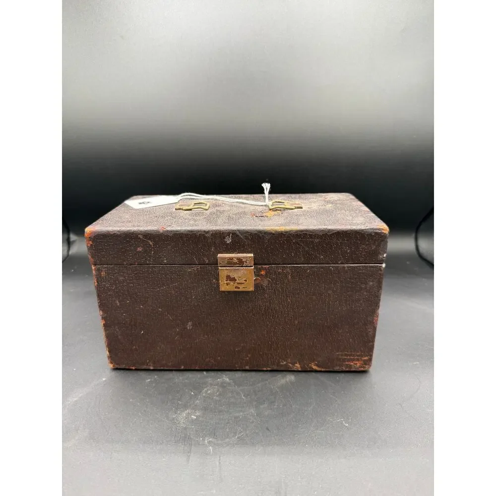 Antique 1929 Cine-Kodak Model B-B 16mm Movie Camera Red Brown in Case